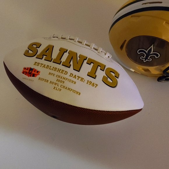 New Orleans Saints limited superBowl Football & piggy Bank collector items - Picture 5 of 9